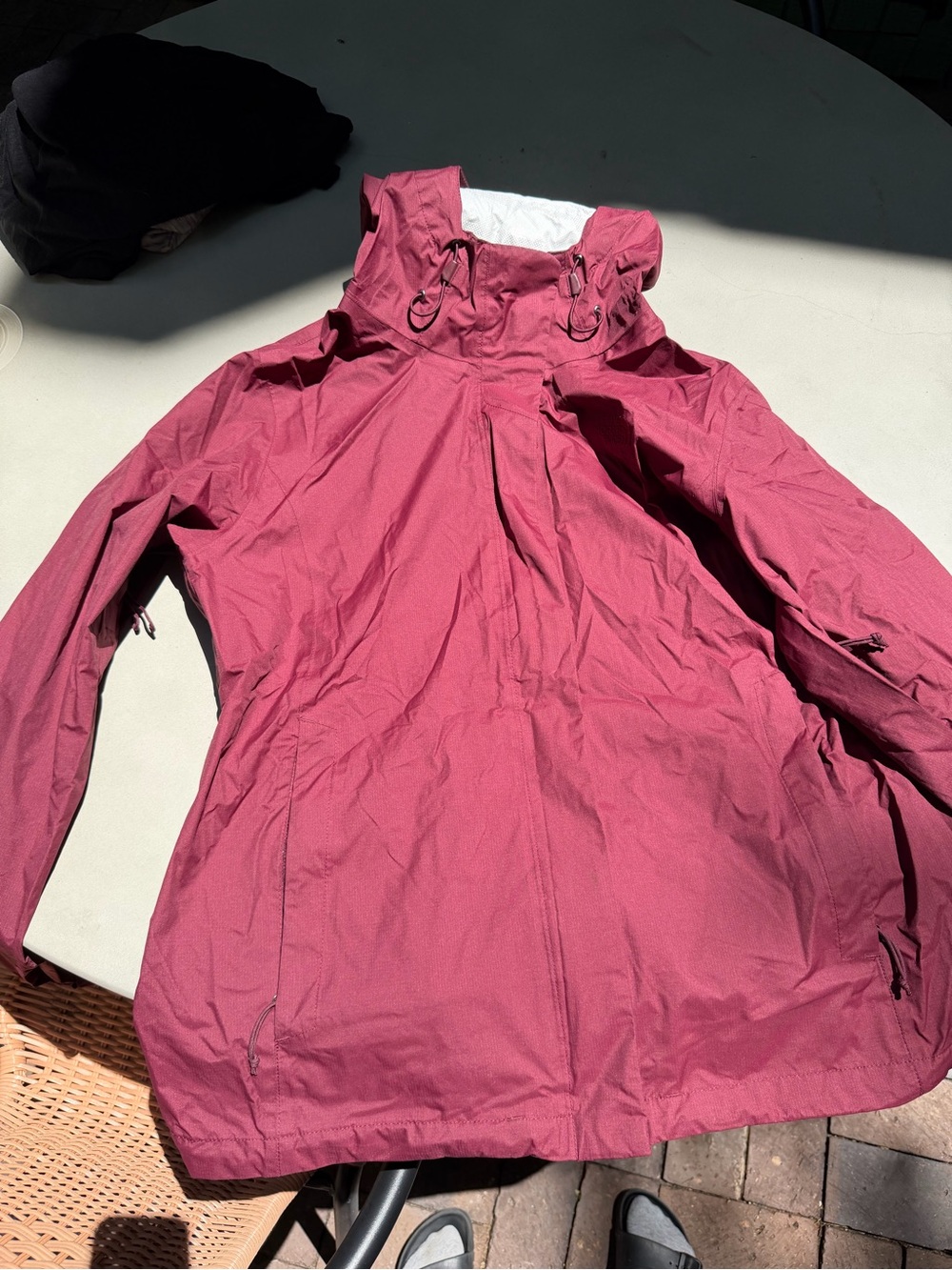 Women's North Face Lightweight Hooded Shell Jacket in Berry